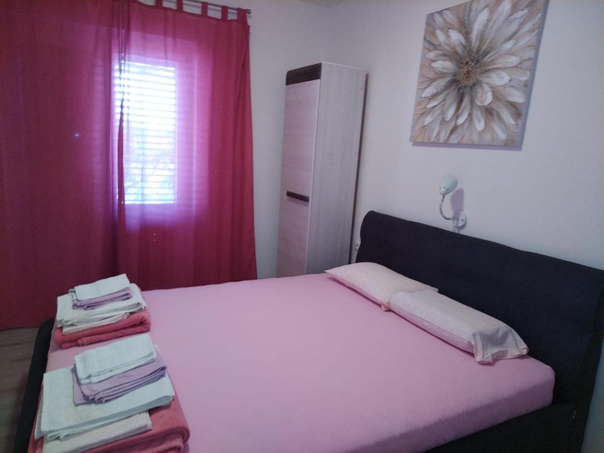 Apartmani Katarina Barbat na Rabu 外观 照片
