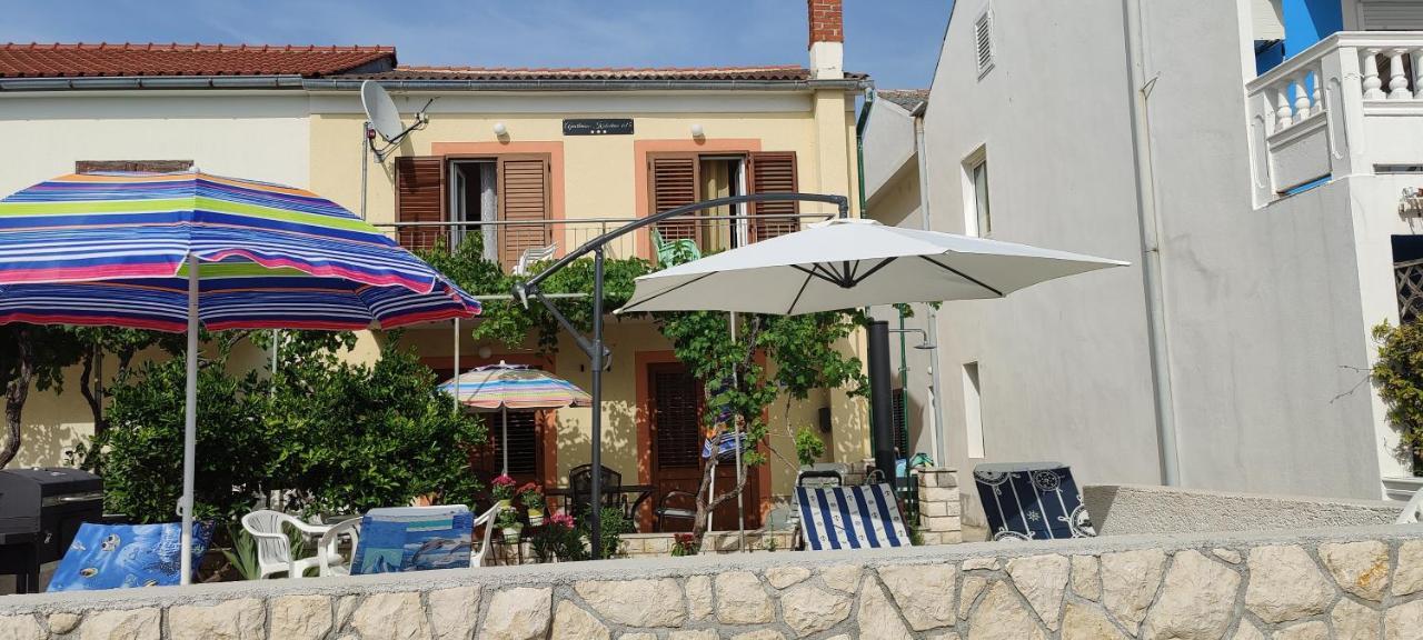 Apartmani Katarina Barbat na Rabu 外观 照片