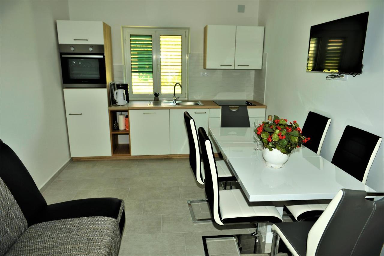 Apartmani Katarina Barbat na Rabu 外观 照片
