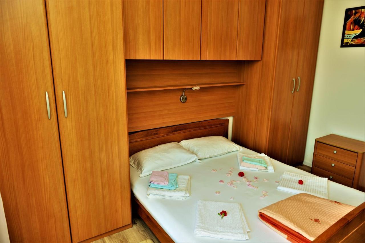 Apartmani Katarina Barbat na Rabu 外观 照片