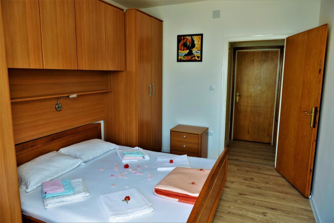 Apartmani Katarina Barbat na Rabu 外观 照片